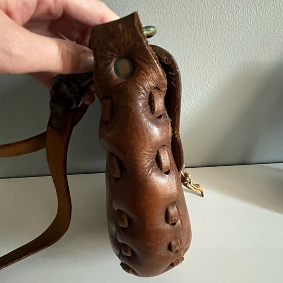 Vintage 1970’s Brown Leather Shoulder Drop Bag - Picture 5 of 16